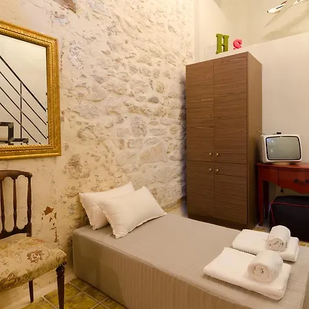 Ξενοδοχείο με διαμερίσματα Smaragdi Boutique 4*