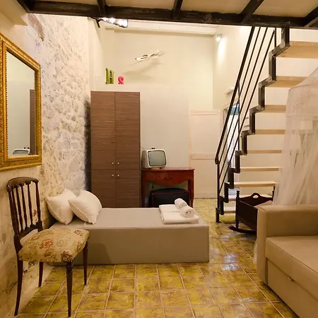 Smaragdi Boutique 아파트호텔 4*