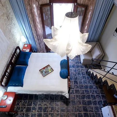 Smaragdi Boutique 4*