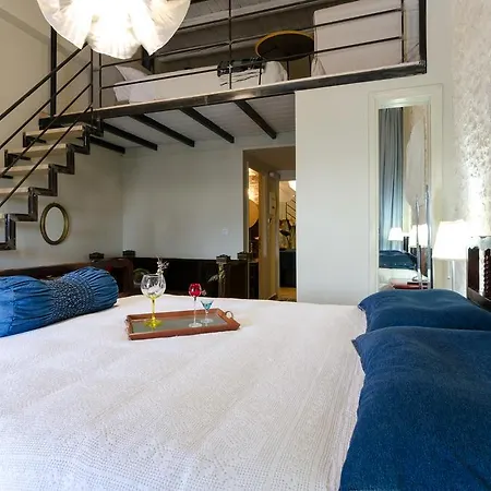 Smaragdi Boutique