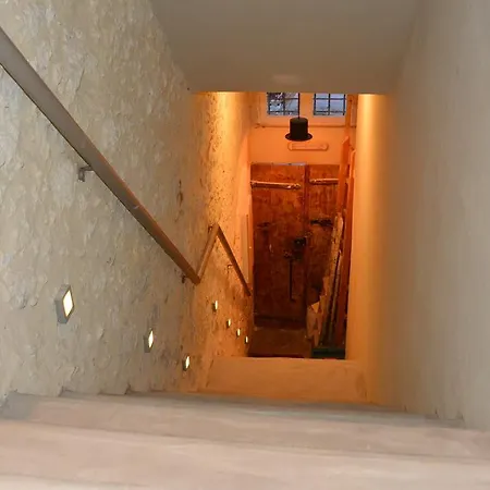 Smaragdi Boutique 4*