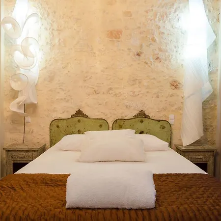 Smaragdi Boutique شقة فندقية