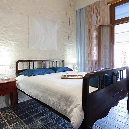 Smaragdi Boutique 4*