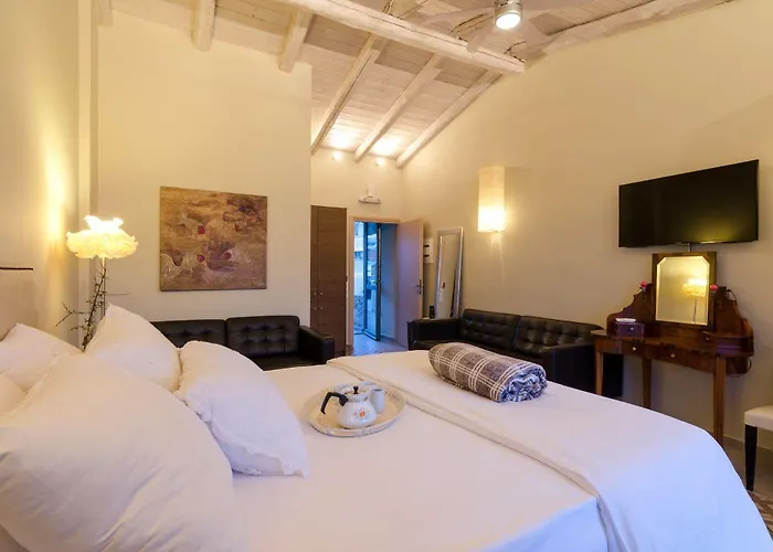 Smaragdi Boutique 4*